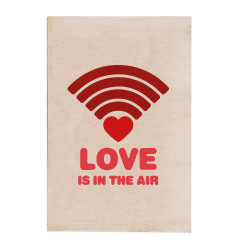 Carte en bois - LOVE is in...