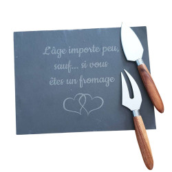 Ardoise et couteaux à fromage